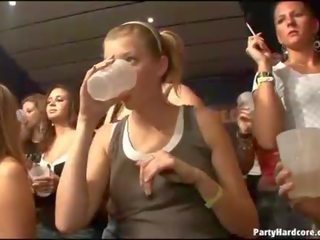 Kanak-kanak perempuan mahu kepada fuck yang tentera penari