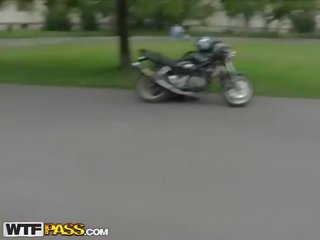 Amateur anal fuck on a bike