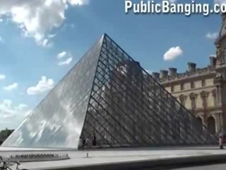 Louvre museum sa paris publiko grupo may sapat na gulang klip kalye pangtatluhang pagtatalik ng pranses kings tuilerie gardens kasindak-sindak