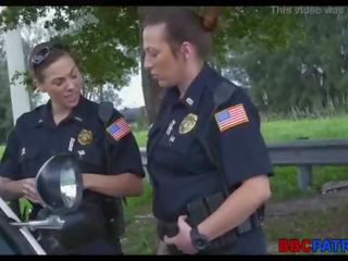 Miami kvinnlig polis på den prowl
