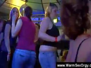 Γυμνός πάρτι μπανιστηριτζής ευρώ ερασιτεχνικό ερασιτέχνες streetwalker τα κορίτσια πραγματικότητα πλήγμα δουλειά πλήγμα θέσεις εργασίας bj τσιμπουκώνοντας πέος τσιμπουκώνοντας dicksucking fella