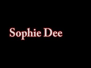 Sophie dee crushes meksikolainen pallot aikana bj